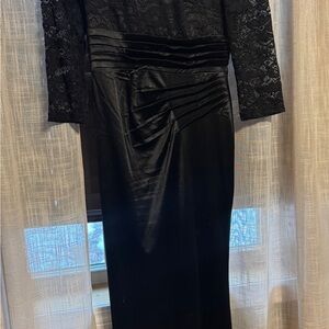 Elegant Black Lace Evening Dress